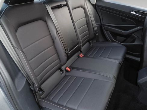 Used 2022 Volkswagen Jetta SE FWD image 21