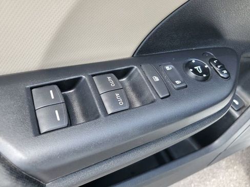 Used 2019 Honda Civic LX image 22