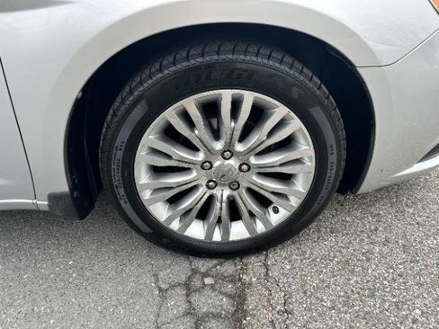 Used 2012 Chrysler 200 Limited FWD image 14