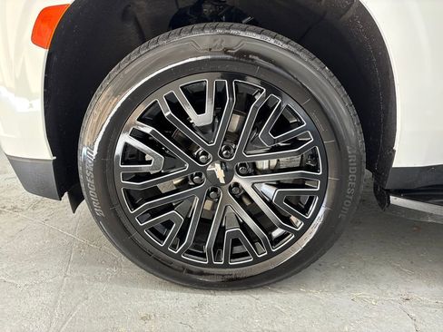 Certified 2022 Chevrolet Tahoe LT w/ Luxury Package image 27