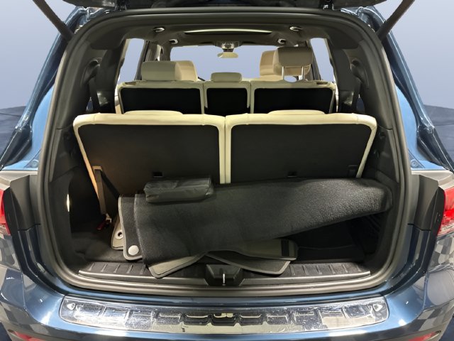 Used 2023 Mercedes-Benz GLB 250 4MATIC image 10