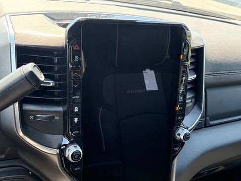 New 2026 RAM 3500 Laramie AWD/4WD image 20