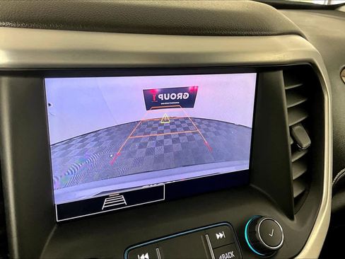 Used 2020 GMC Acadia SLE FWD image 26