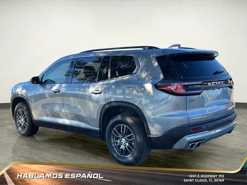 Used 2025 GMC Acadia Elevation image 4