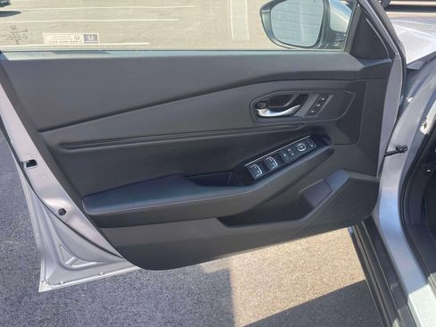 Used 2023 Honda Accord Touring image 15