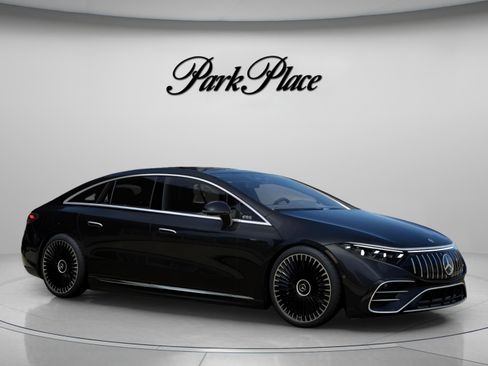 Certified 2023 Mercedes-Benz EQS AMG 4MATIC image 31