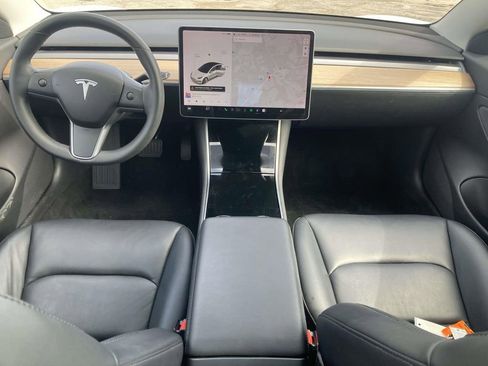 Used 2019 Tesla Model 3 Long Range image 16