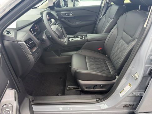 New 2026 Nissan Rogue Platinum w/ Platinum Premium Package image 15