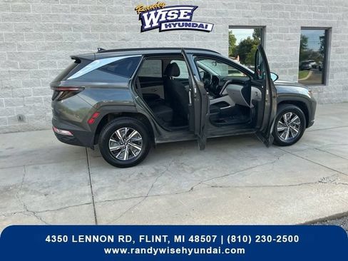 Used 2022 Hyundai Tucson Blue AWD/4WD image 10