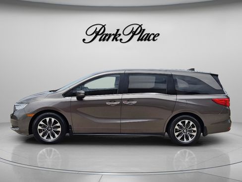Used 2021 Honda Odyssey EX-L image 2