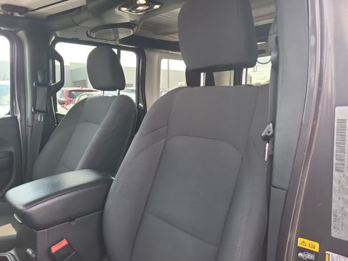 Used 2020 Jeep Wrangler Unlimited Sport S AWD/4WD image 18