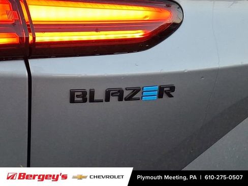 New 2026 Chevrolet Blazer EV RS FWD image 17