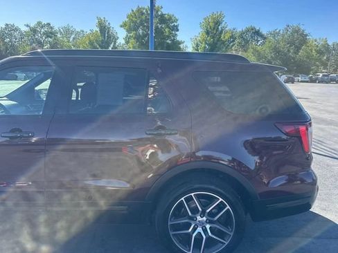Used 2018 Ford Explorer Sport w/ Equipment Group 401A AWD/4WD image 33