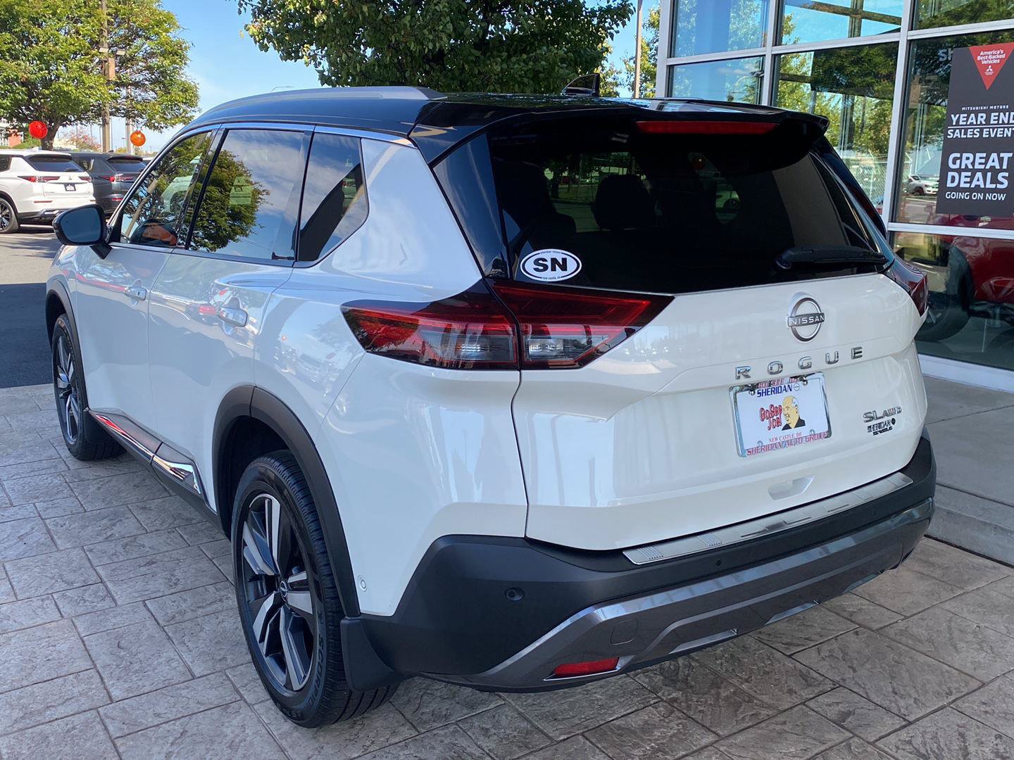 Certified 2023 Nissan Rogue SL w/ SL Premium Package AWD/4WD image 5