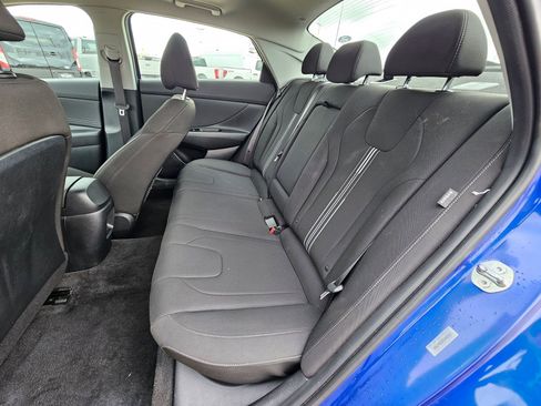 Used 2025 Hyundai Elantra SEL FWD image 29