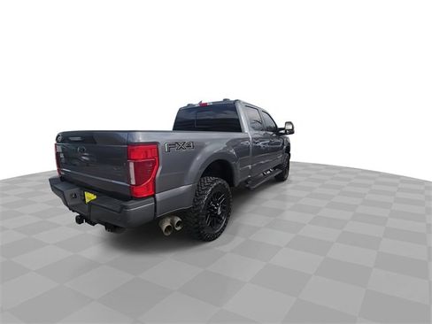 Used 2022 Ford F250 Lariat w/ Black Appearance Package image 8