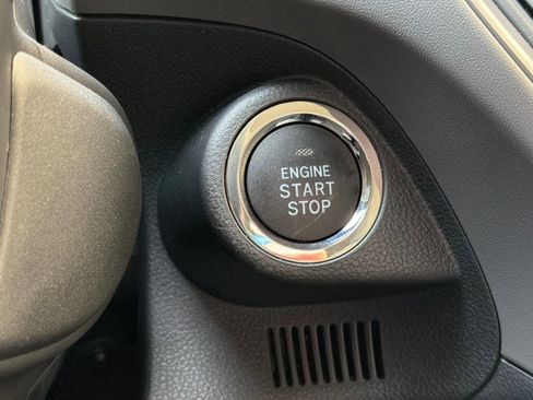 Used 2025 Subaru Crosstrek 2.0i Premium image 22