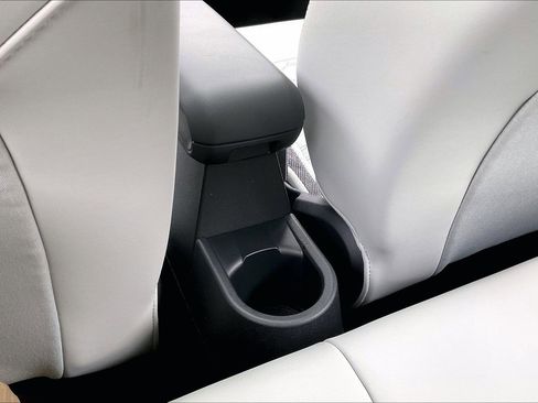 Certified 2025 MINI Cooper 2-Door Hardtop image 33