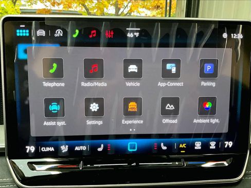 New 2026 Volkswagen Tiguan SE image 22