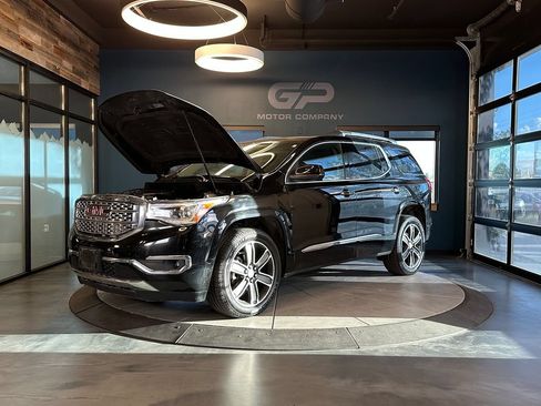 Used 2017 GMC Acadia Denali w/ Technology Package AWD/4WD image 25