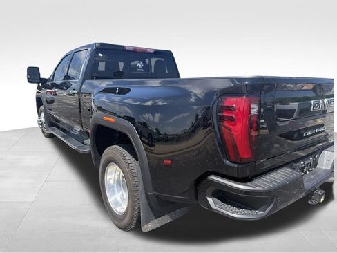 Used 2024 GMC Sierra 3500 Denali w/ Denali Reserve Package AWD/4WD image 35