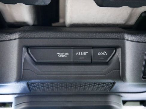 Used 2024 Jeep Gladiator Sport w/ Premium Package image 52