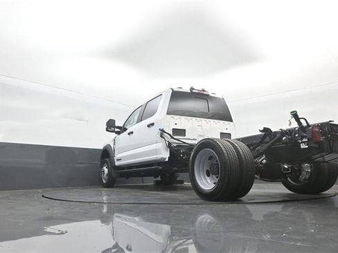 New 2026 Ford F450 XL w/ XL Chrome Package image 33