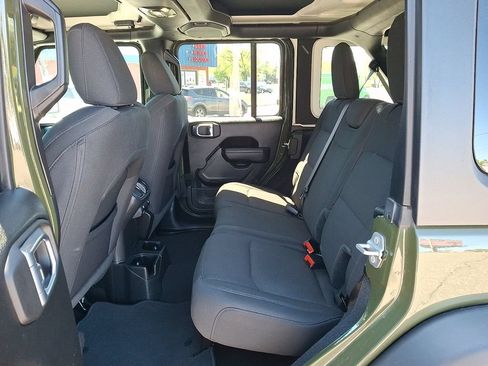 Used 2022 Jeep Wrangler Unlimited Sport AWD/4WD image 13