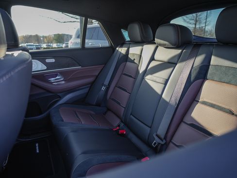 New 2026 Mercedes-Benz GLE 53 AMG 4MATIC Coupe image 31