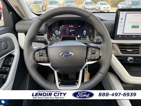 New 2026 Ford Explorer Platinum w/ LUX Leather Package AWD/4WD image 16