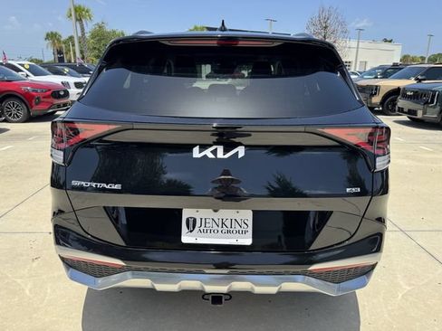 Certified 2024 Kia Sportage SX AWD/4WD image 6