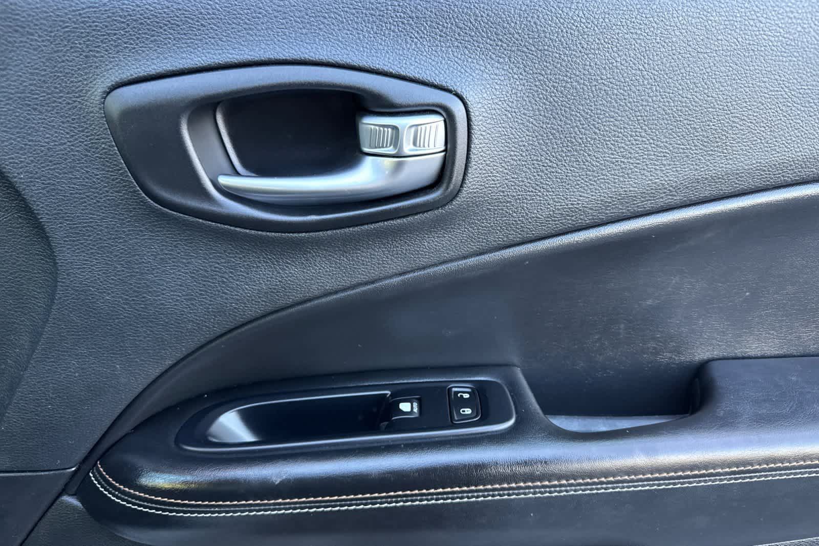 Used 2021 Jeep Compass Latitude FWD image 19