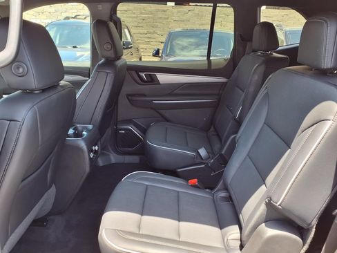 Used 2026 Buick Enclave Preferred FWD image 17