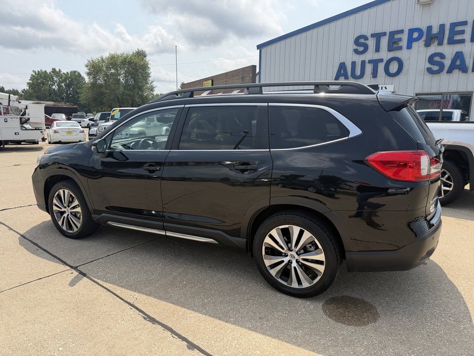 Used 2022 Subaru Ascent Limited w/ Technology Package AWD/4WD image 9