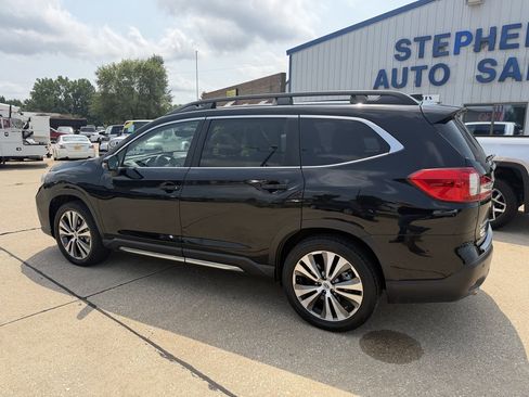 Used 2022 Subaru Ascent Limited w/ Technology Package AWD/4WD image 9