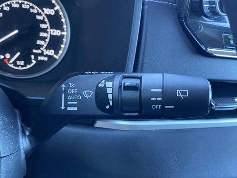 Used 2022 Mitsubishi Outlander SEL image 24