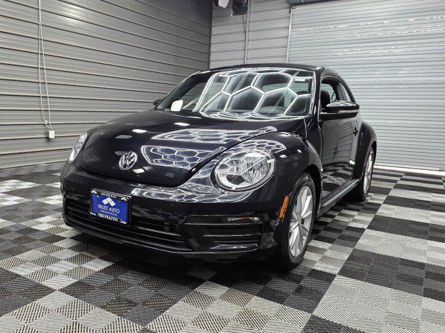 Used 2018 Volkswagen Beetle 2.0T S w/ Style & Comfort Package For S FWD image 37