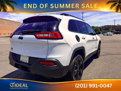 Used 2016 Jeep Cherokee Latitude w/ Cold Weather Group AWD/4WD image 7