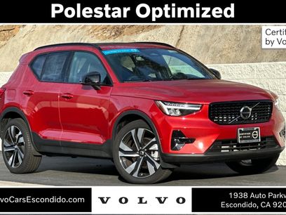 Used 2025 Volvo XC40 B5 Plus