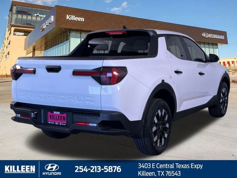 Used 2025 Hyundai Santa Cruz SE image 9