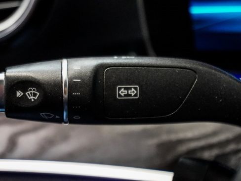 Used 2020 Mercedes-Benz E 350 4MATIC Sedan image 33