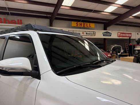 Used 2020 Toyota 4Runner SR5 AWD/4WD image 45