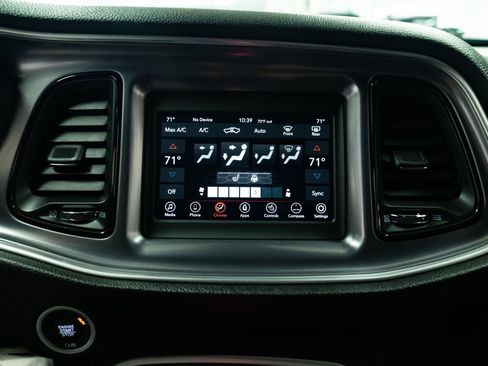 Used 2019 Dodge Challenger R/T w/ Driver Convenience Group image 14