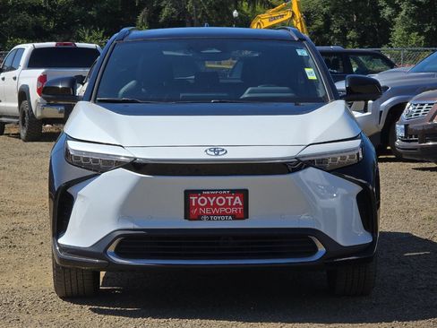 Used 2024 Toyota bZ4X AWD w/ Weather Package image 6