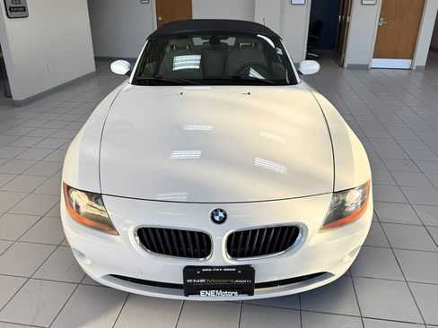 Used 2003 BMW Z4 2.5i image 38