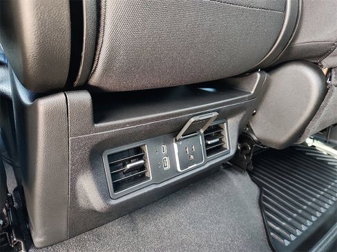 New 2026 GMC Sierra 1500 SLE w/ Preferred Package image 9