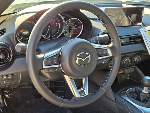 New 2025 MAZDA MX-5 Miata Club w/ Brembo/BBS Recaro Package image 24