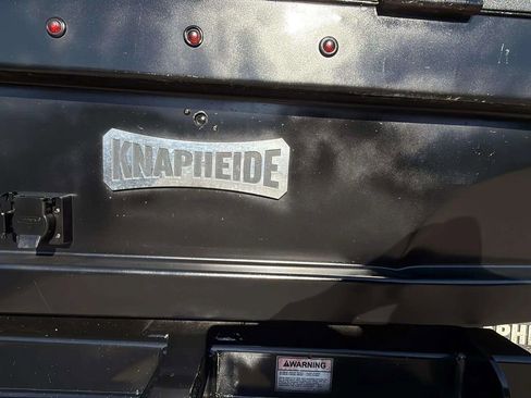 Used 2022 Chevrolet Silverado 3500 LT w/ Convenience Package image 16