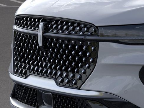 New 2026 Lincoln Nautilus Reserve image 17