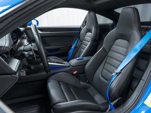 Certified 2023 Porsche 911 Turbo image 17